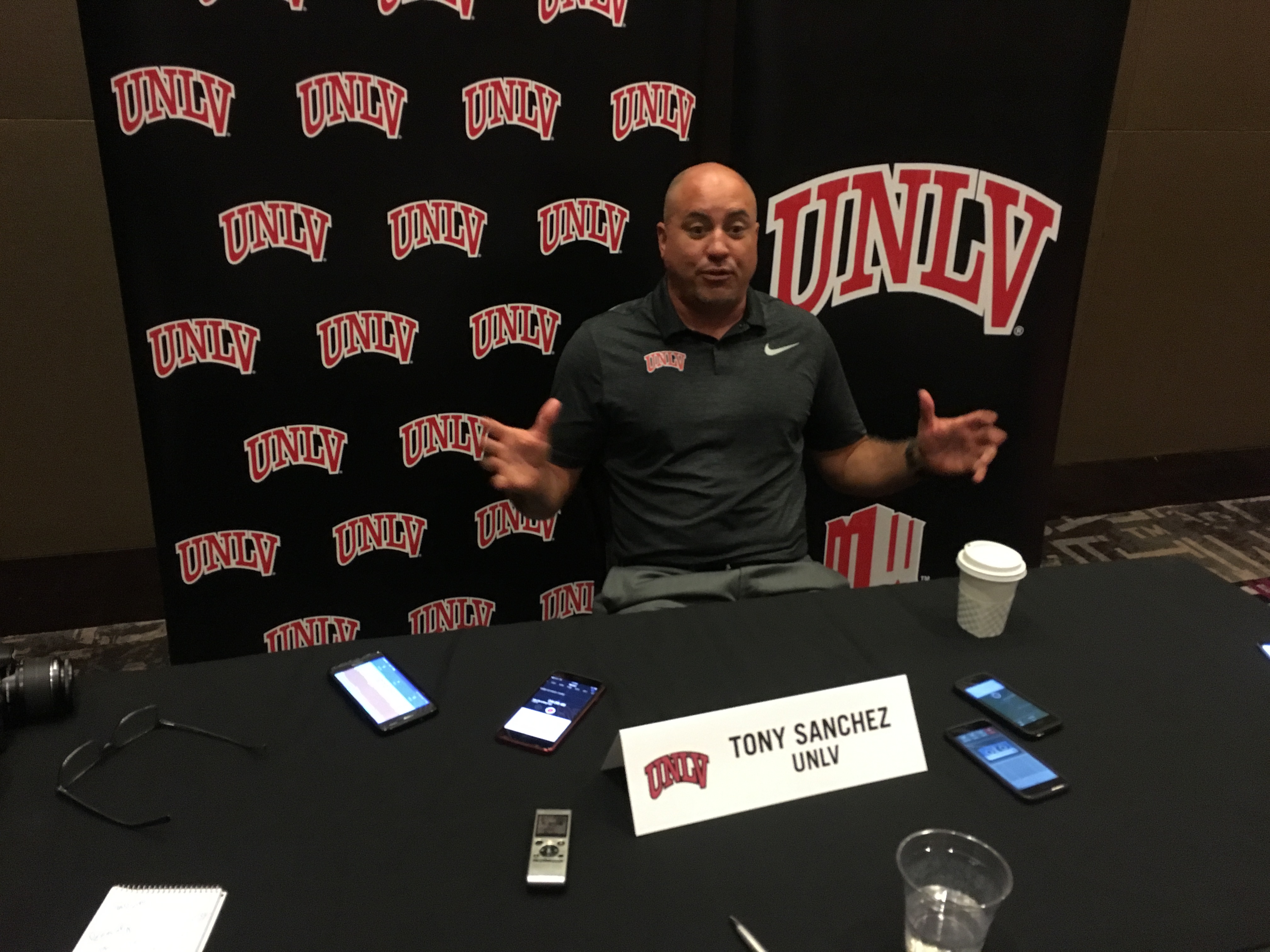 Unlv Football Waiting For Ncaa Permission To Bring Recruits To Las