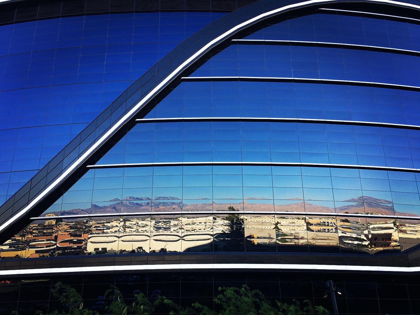 Parking/Traffic Madness In Las Vegas July 10: Garth Brooks Concert At Allegiant  Stadium (65,000 Fans), UFC 264 At T-Mobile Arena (20,000 Fans) Share Same  Day - LVSportsBiz