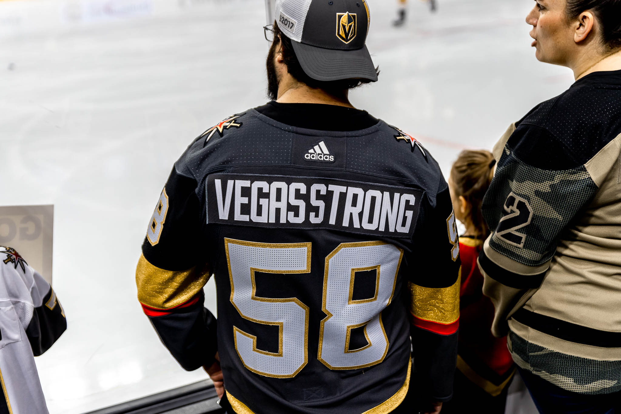 LOOK: Vegas Golden Knights unveil jerseys for franchise's