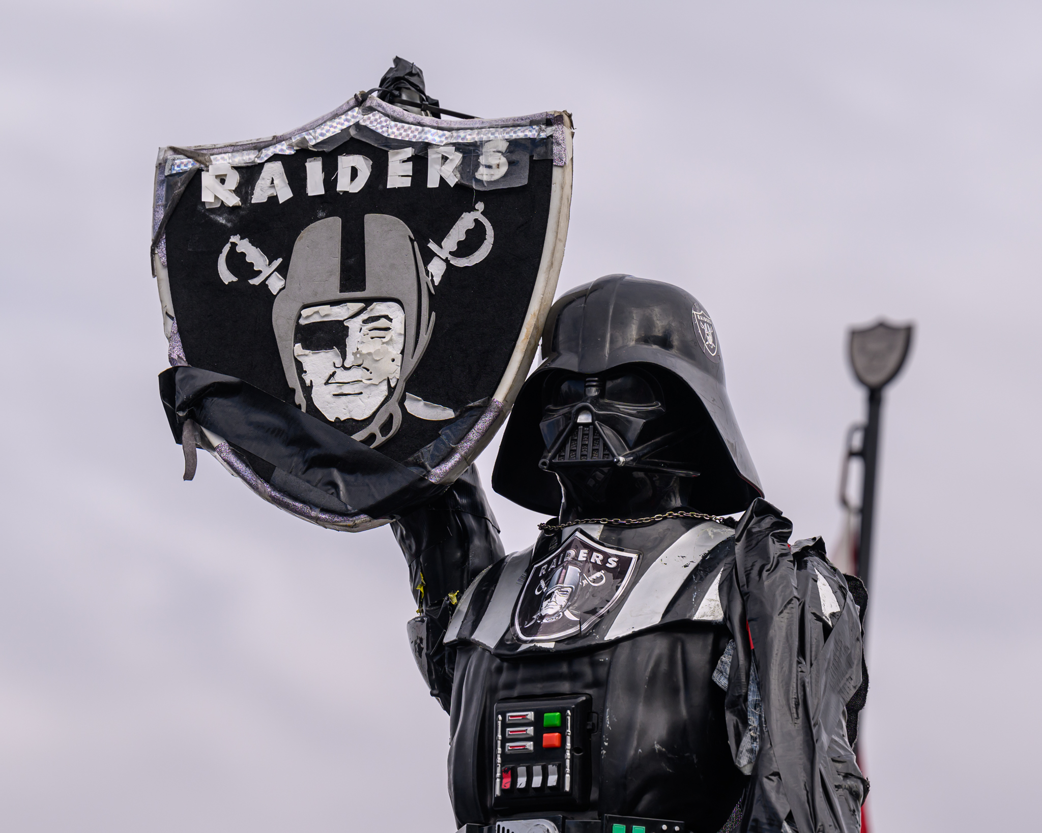 Ten-Game Losing Streak Over: Raiders Pull Out 19-14 Win Over