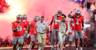 No Fourth Quarter Comeback For UNLV In Season-Opener: Memphis 27 Rebels 21 At Allegiant Stadium Saturday