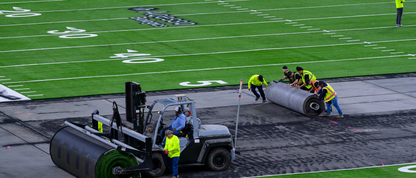 Allegiant Stadium’s Unsung Workers: Conversion Staffers Change Venue From UNLV Game Saturday To Raiders-Chiefs Showdown Sunday