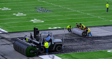 Allegiant Stadium’s Unsung Workers: Conversion Staffers Change Venue From UNLV Game Saturday To Raiders-Chiefs Showdown Sunday